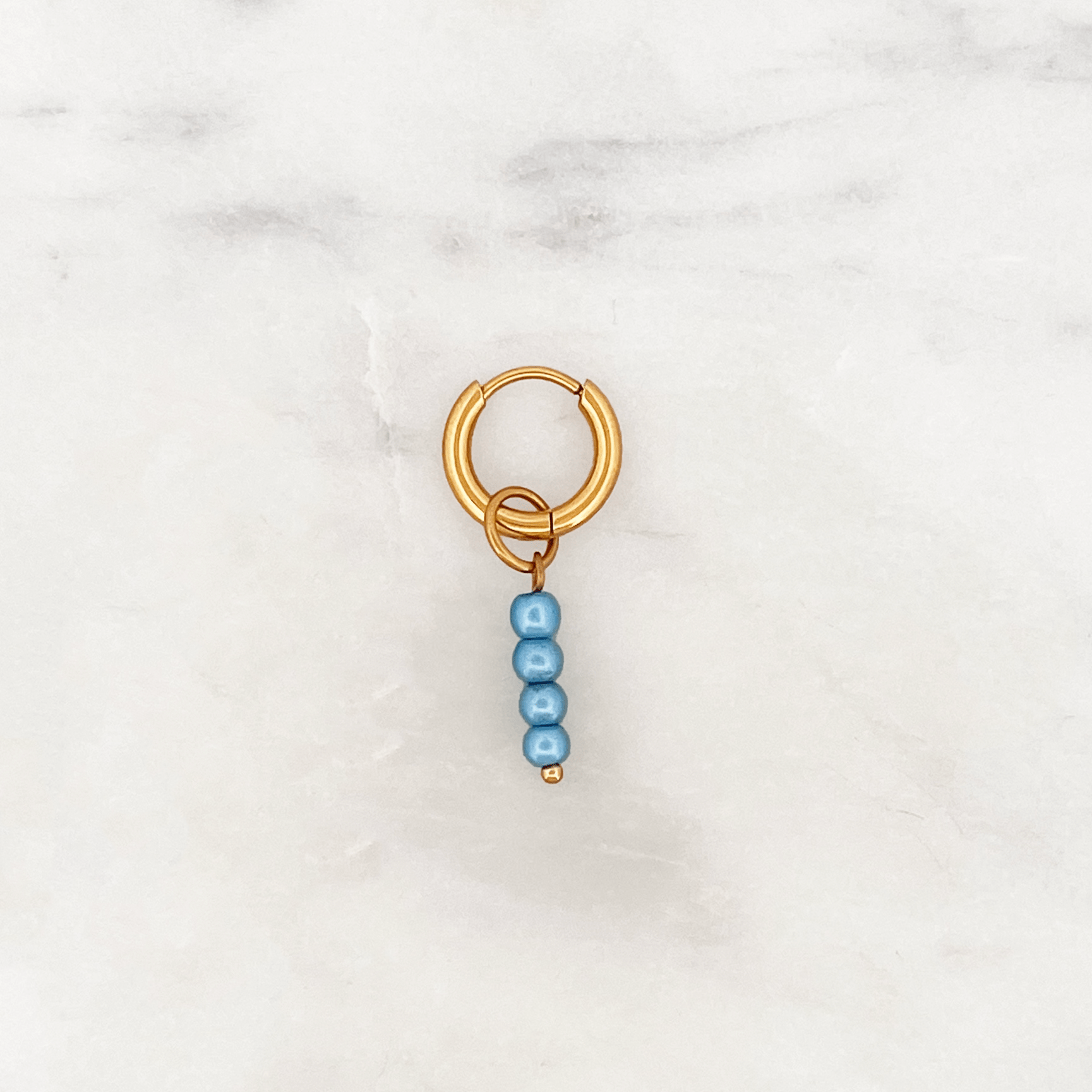 Classic Huggie Blue Pearls - ByNouck Jewelry Classic Huggie Blue Pearls - ByNouck Jewelry