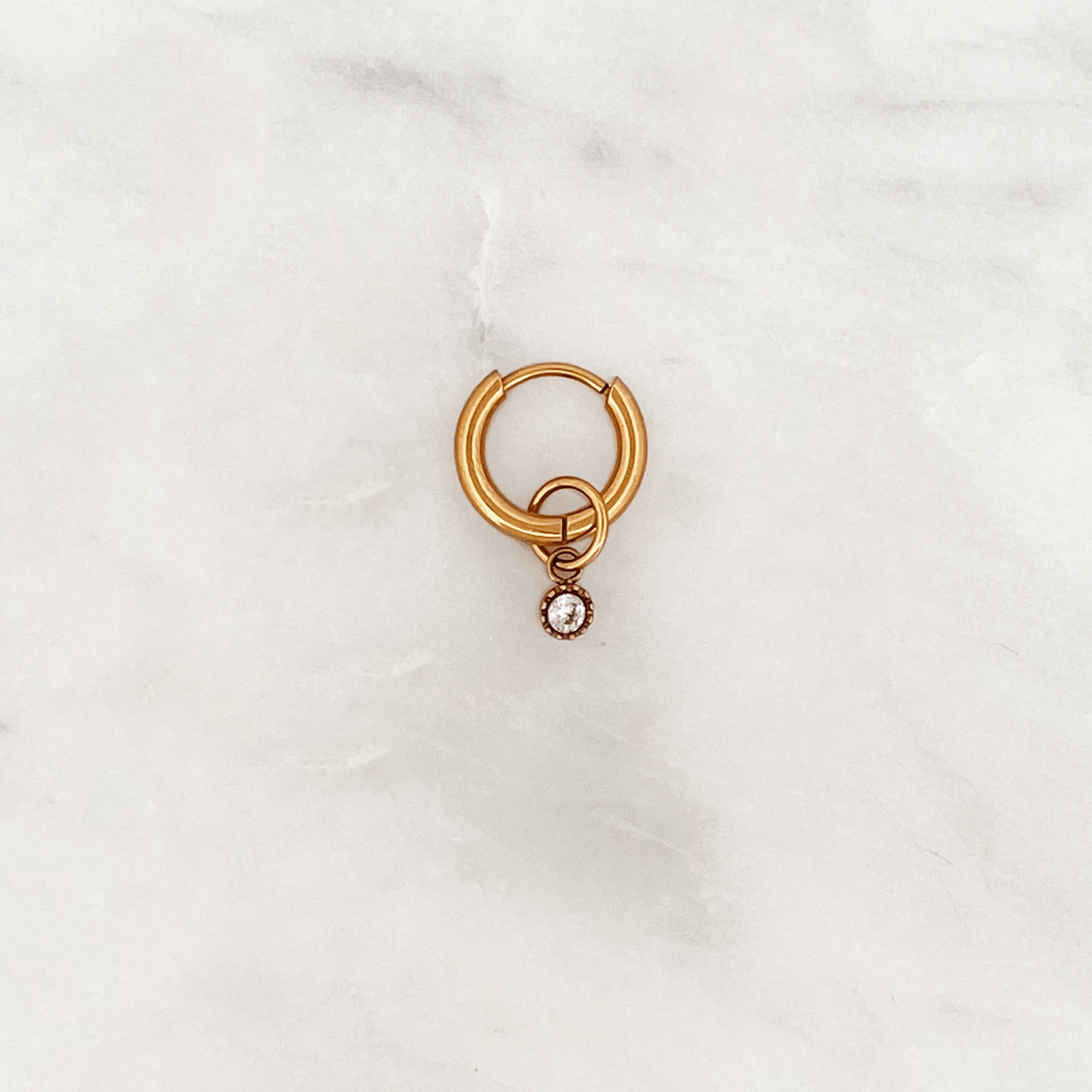 Classic Huggie Shiny Drop - ByNouck Jewelry Classic Huggie Shiny Drop - ByNouck Jewelry