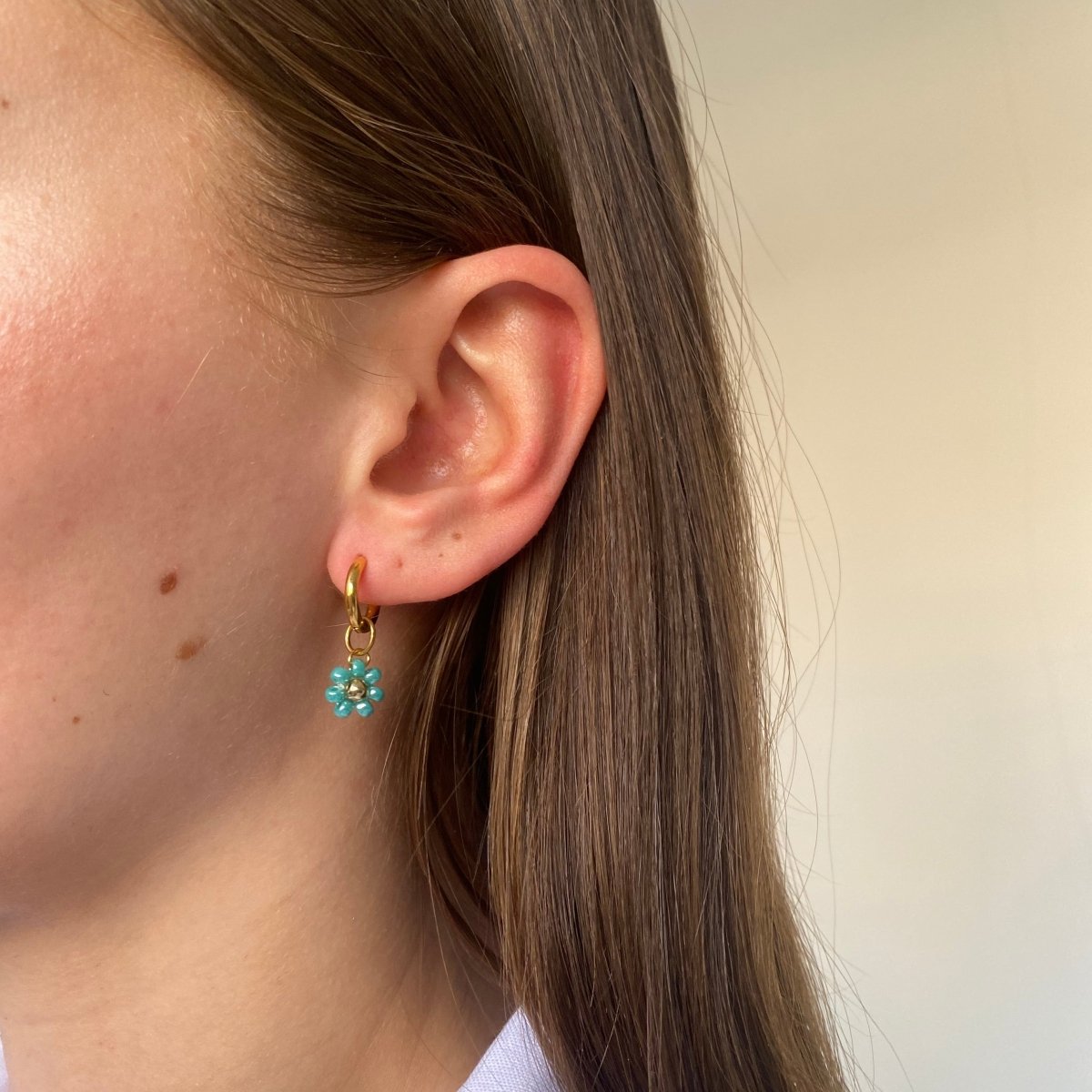 DYO Turquoise Beads Flower - ByNouck Jewelry DYO Turquoise Beads Flower - ByNouck Jewelry