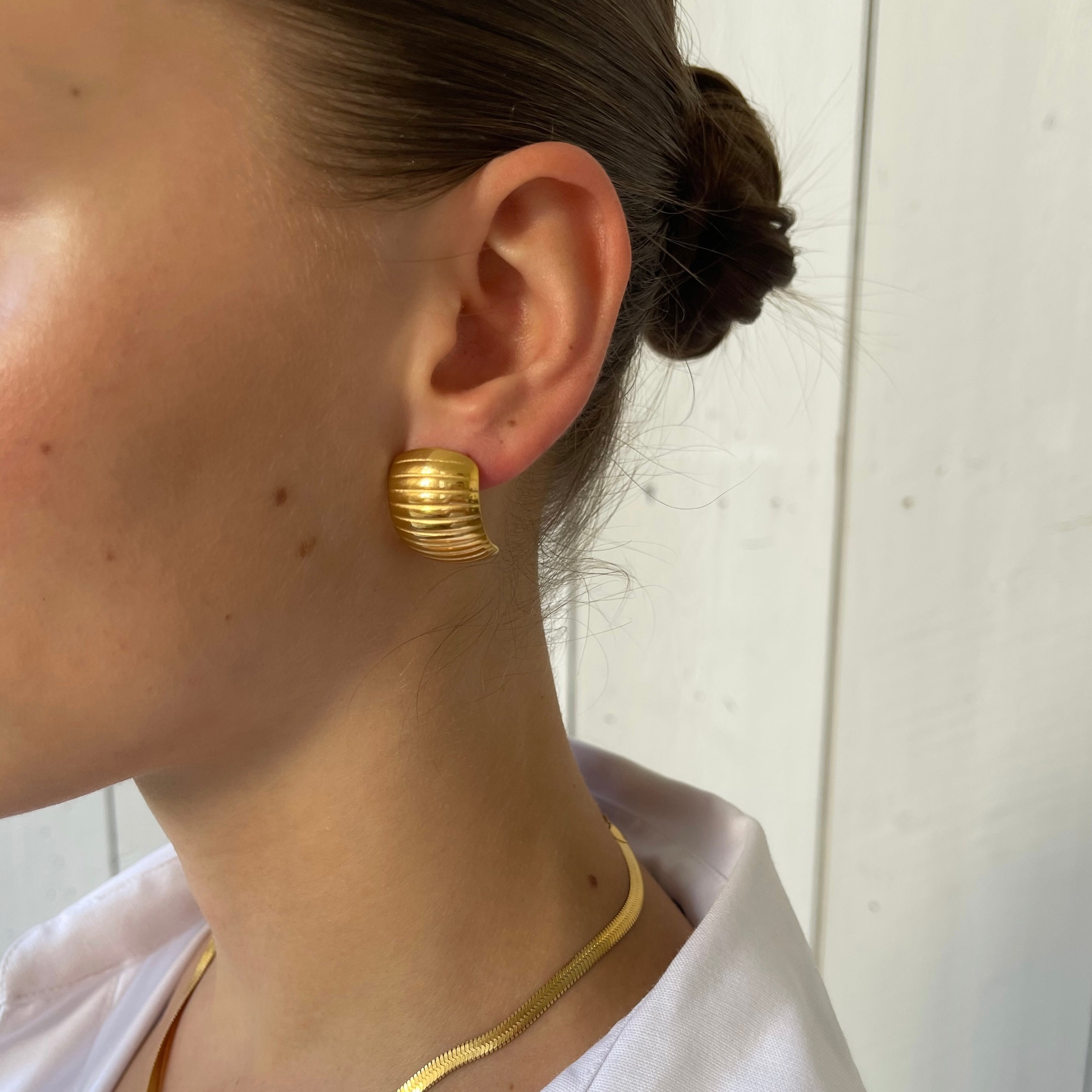 Curved Earstud Set Curved Earstud Set