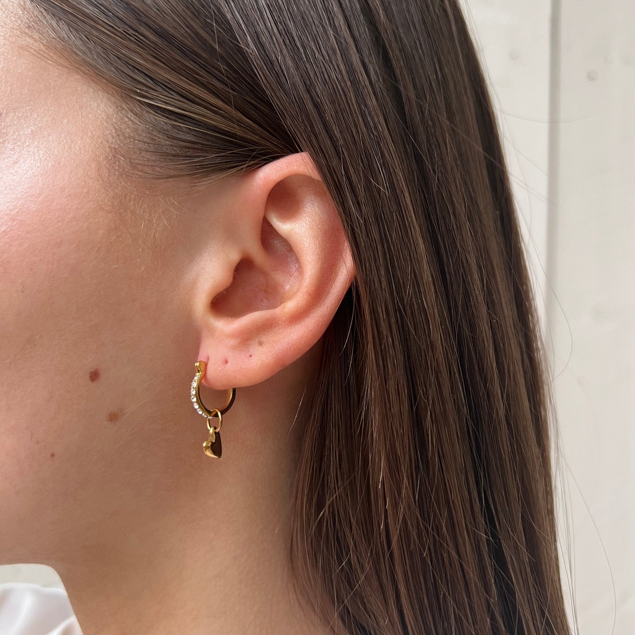 Rhinestones Hoop Little Heart - ByNouck Jewelry Rhinestones Hoop Little Heart - ByNouck Jewelry