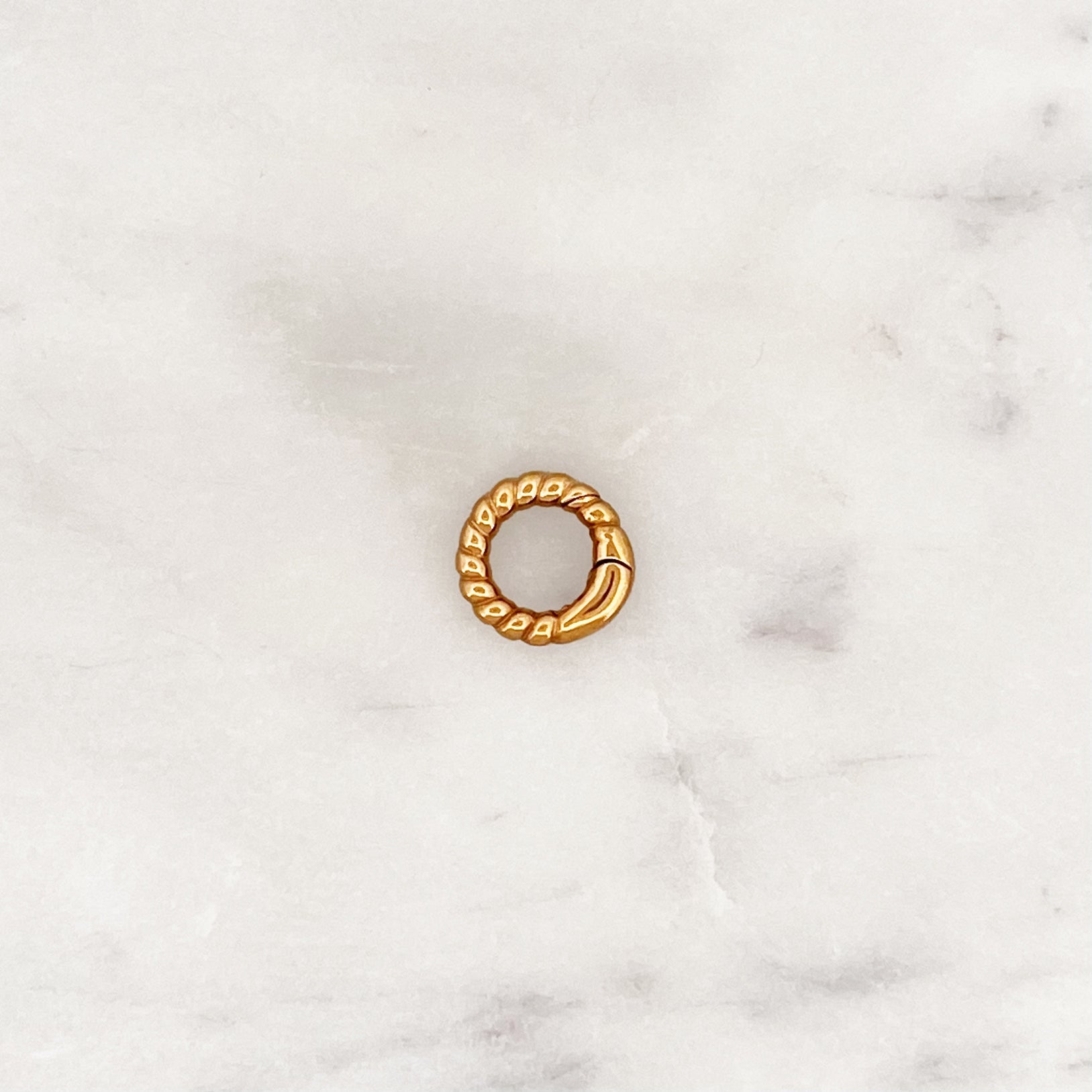 Twisted Clasp - ByNouck Jewelry Twisted Clasp - ByNouck Jewelry