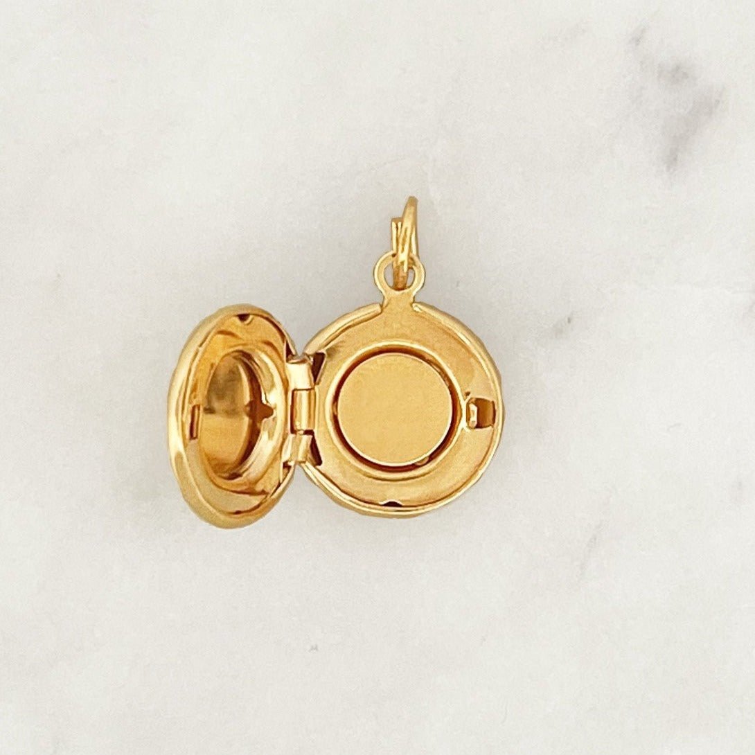 DYO Engrave Round Medallion - ByNouck Jewelry DYO Engrave Round Medallion - ByNouck Jewelry