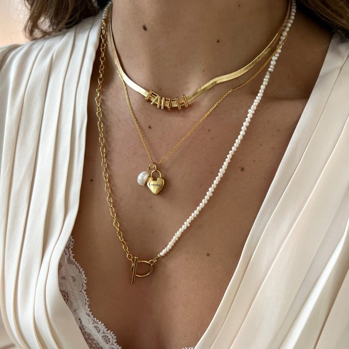 Flat Name Necklace - ByNouck Jewelry Flat Name Necklace - ByNouck Jewelry