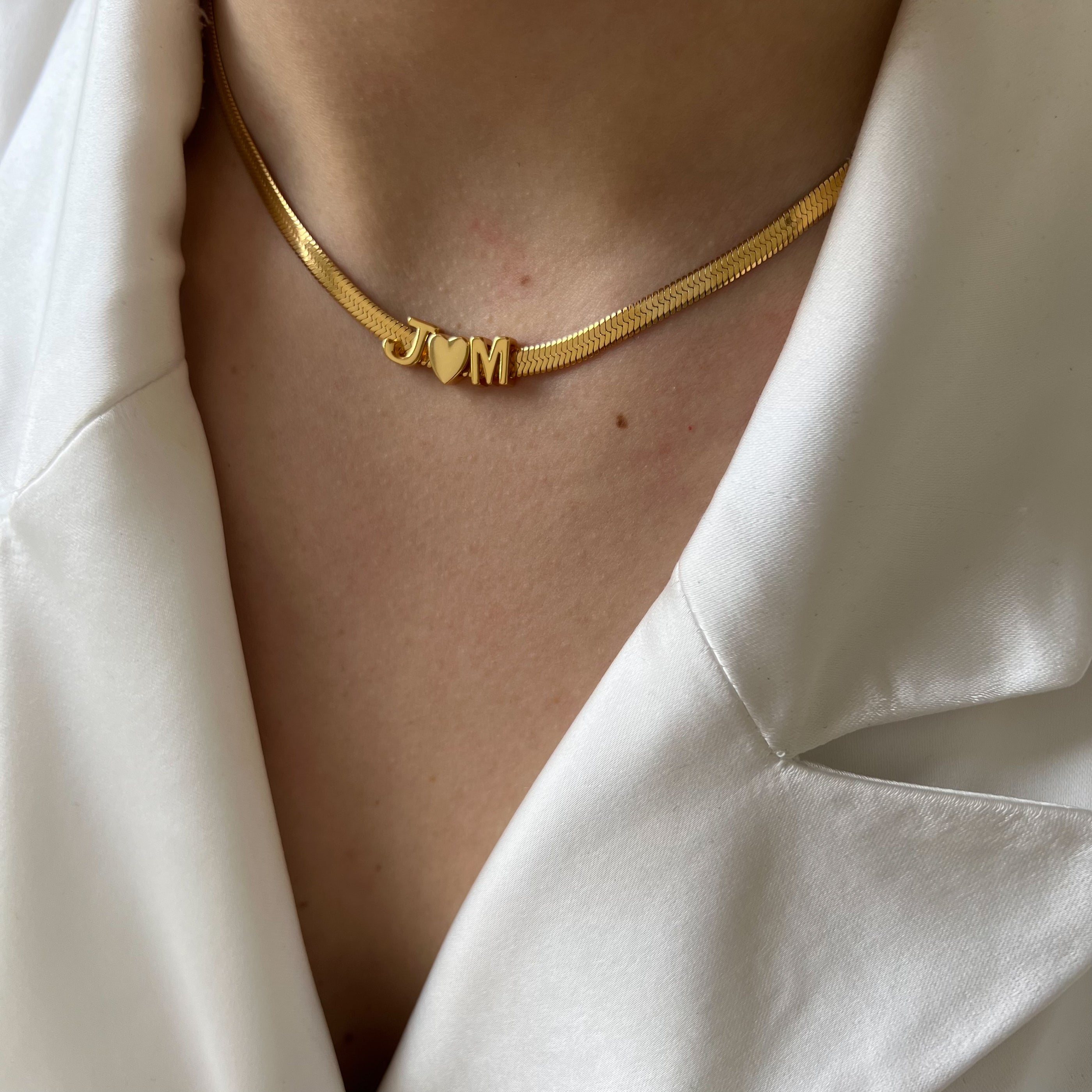 Flache Liebe Initialen Halskette