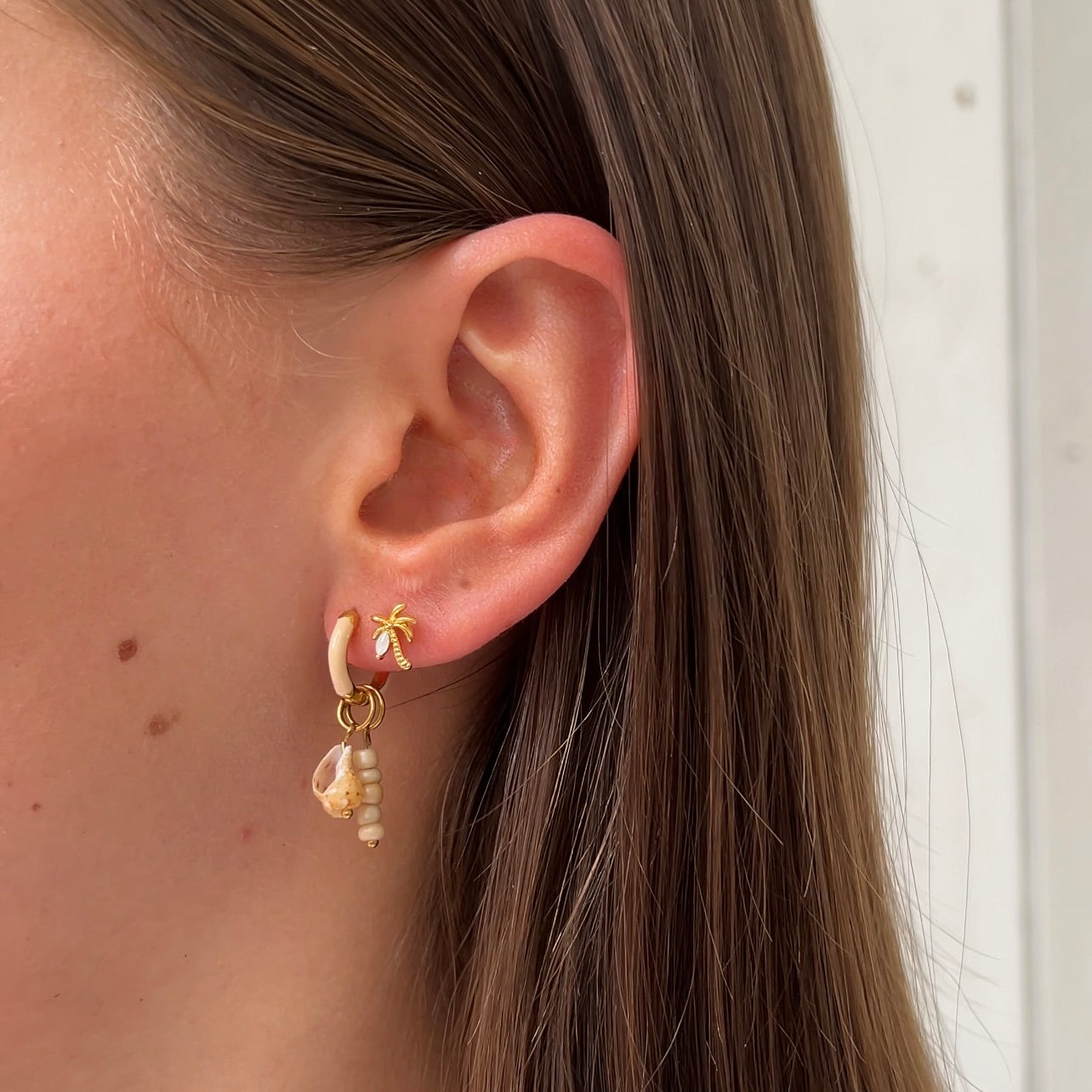 Base Pearled Ivory Hoop