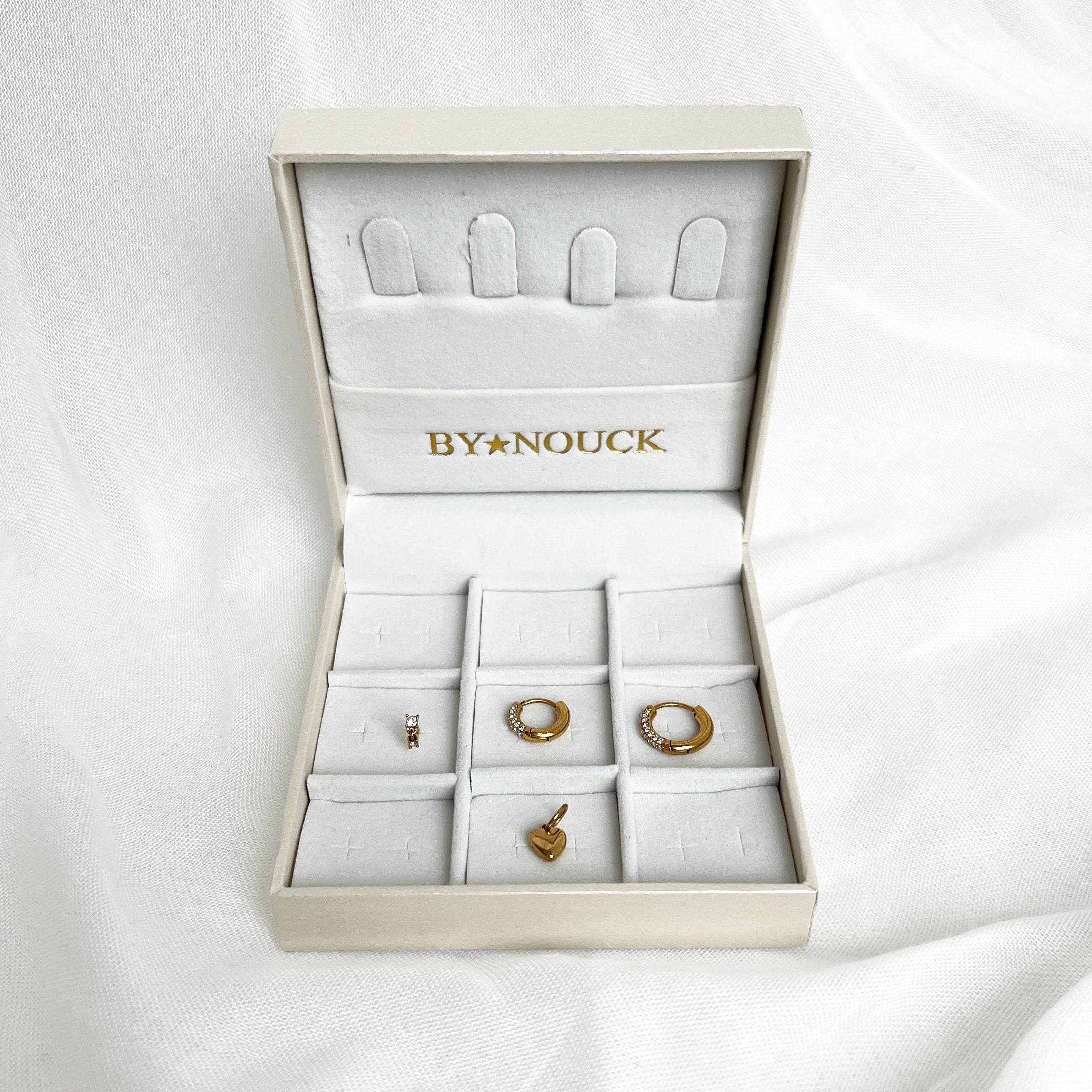 Earparty shiny hearts