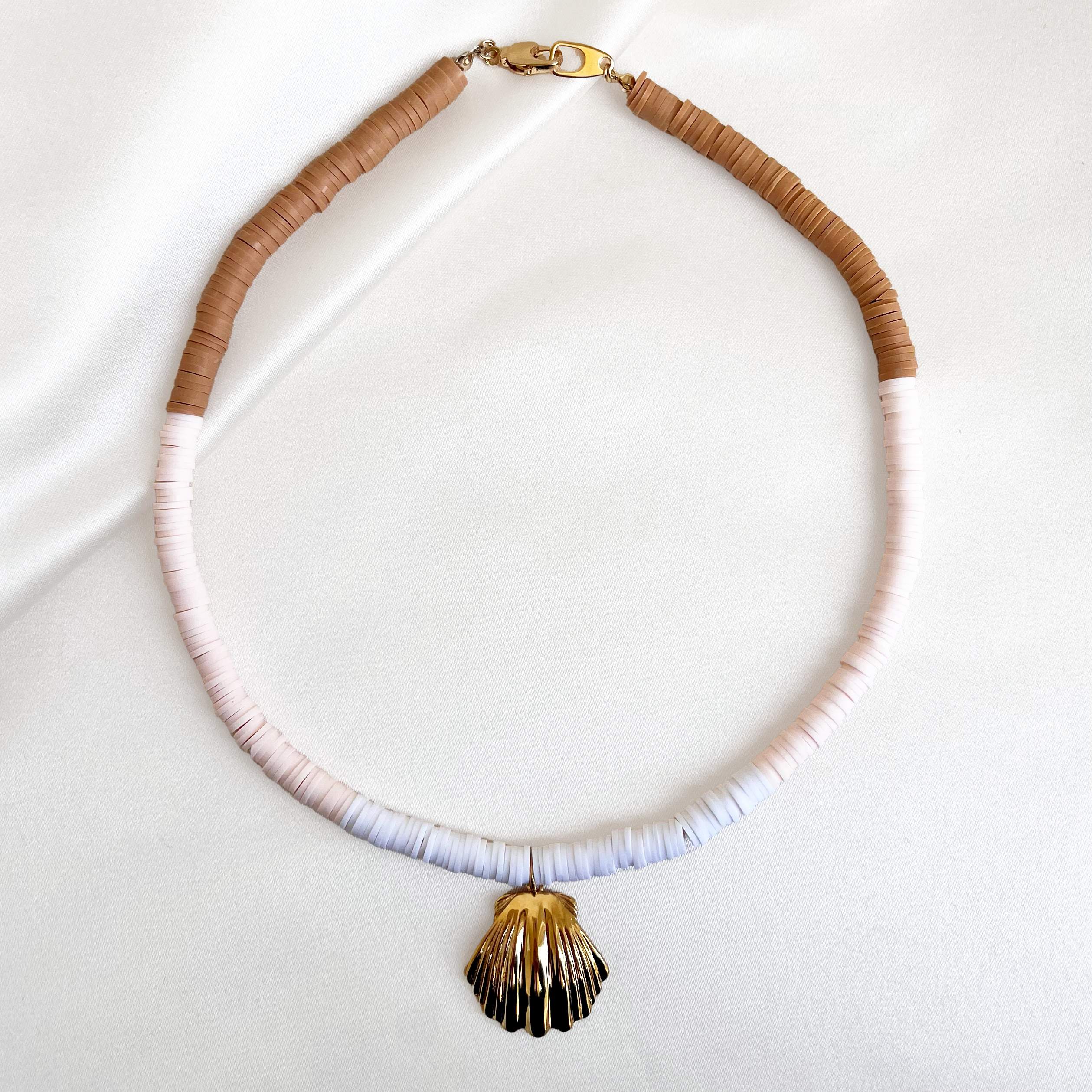 Surf Necklace Big Scallop