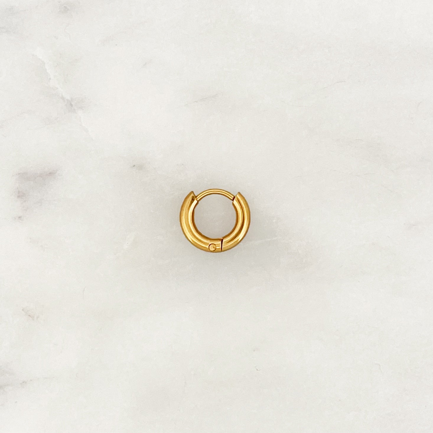 Base Mini Huggie Hoop - ByNouck Jewelry