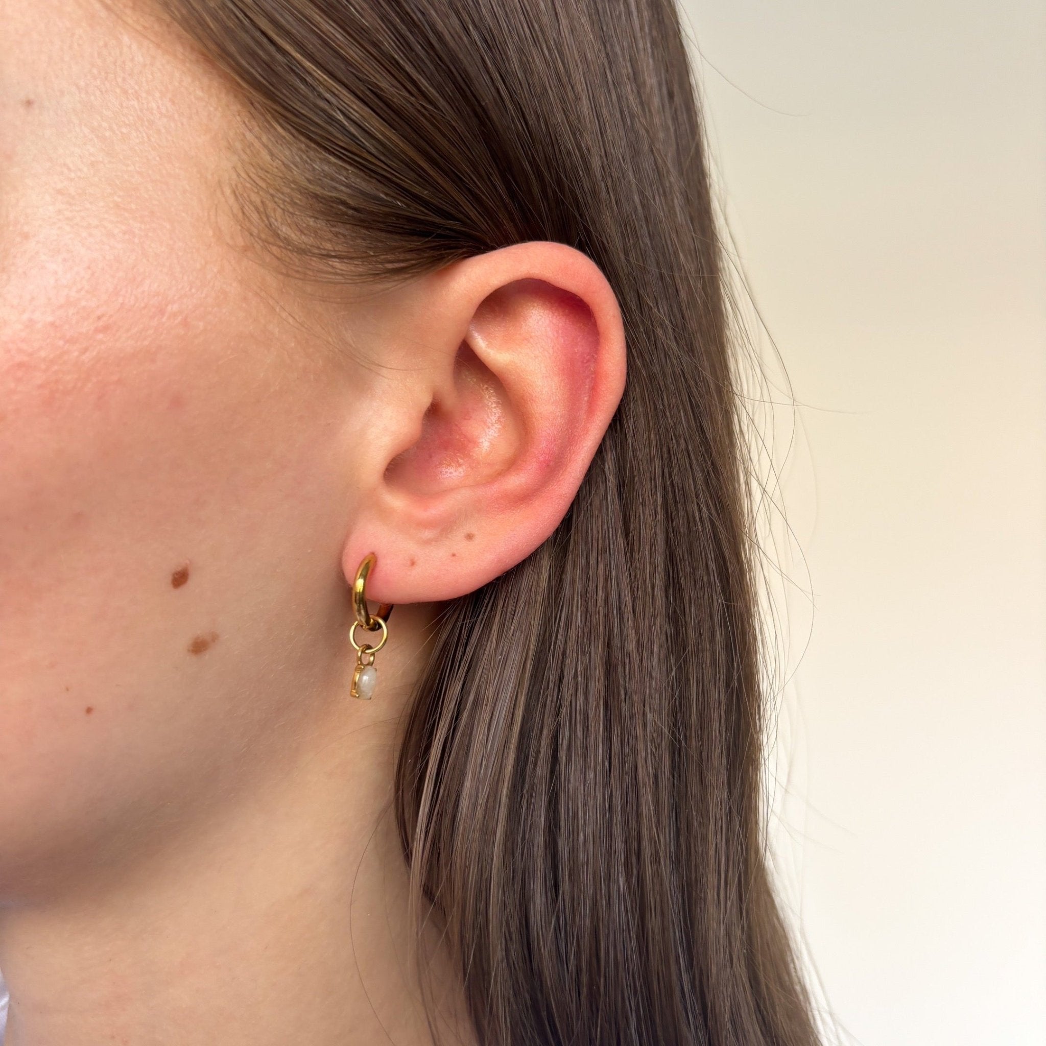 Hoop Moonstone Oval - ByNouck Jewelry