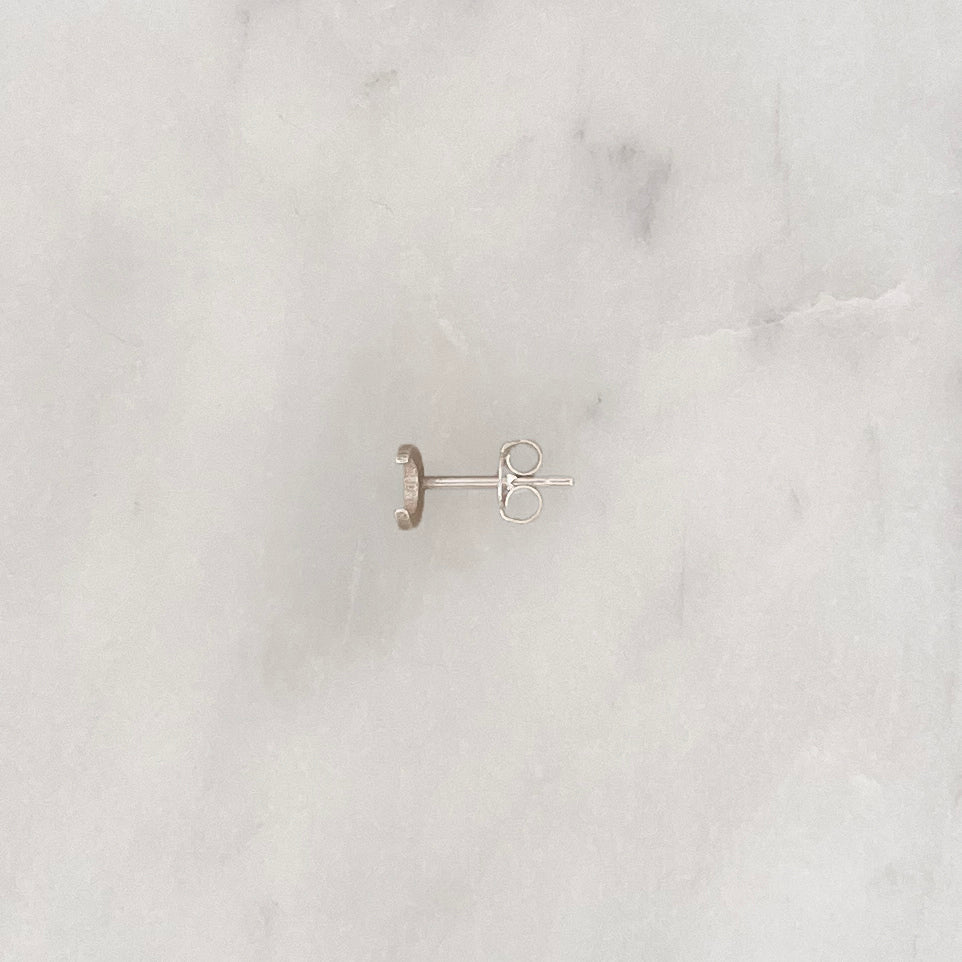 Sample Earstud Moon Silverplated - ByNouck Jewelry