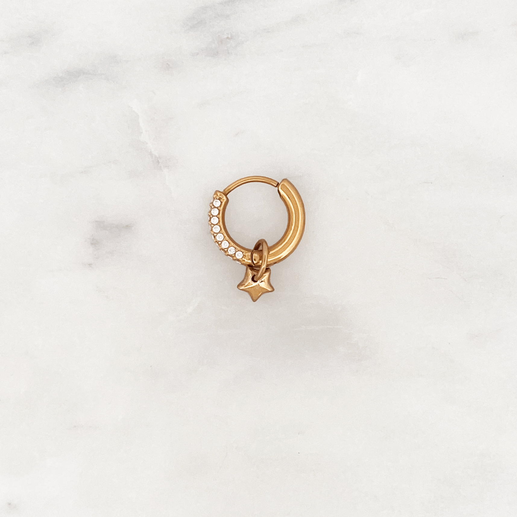 Shiny Hoop Little Star - ByNouck Jewelry