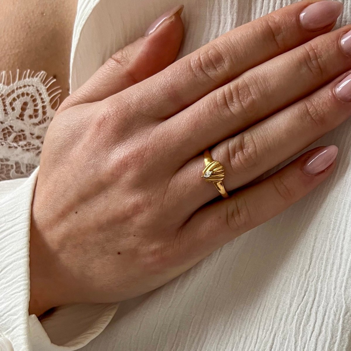 Shiny Shell Ring - ByNouck Jewelry